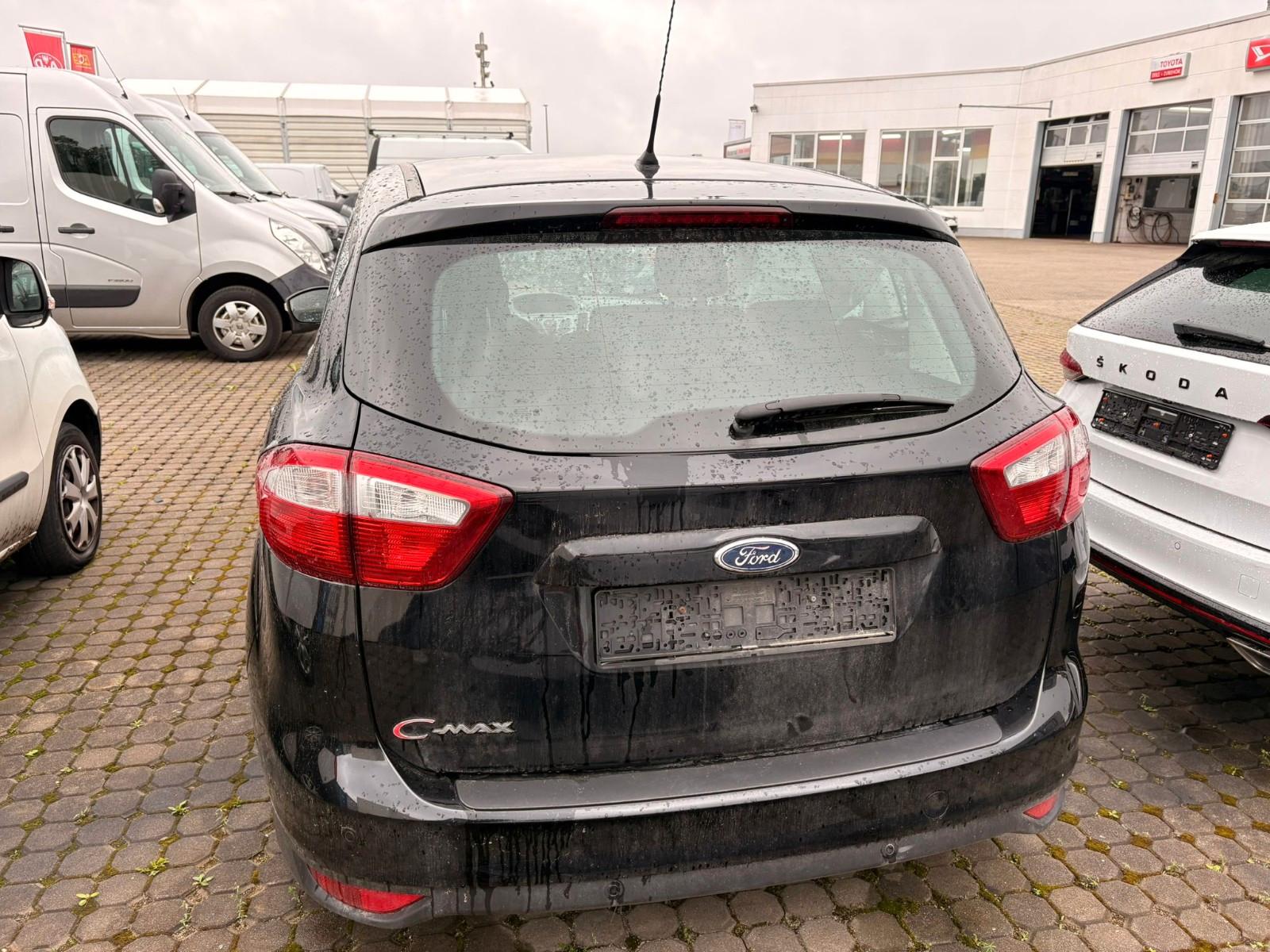 Ford C-MAX 2015 — engine 1.560 cm³, 116 HP (85kW)