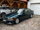 BMW E36 323i | 6-Zylinder | M-Paket | bald Oldtimer - BMW 323: Coupé, Leder, Klimaanlage, E36 M Paket