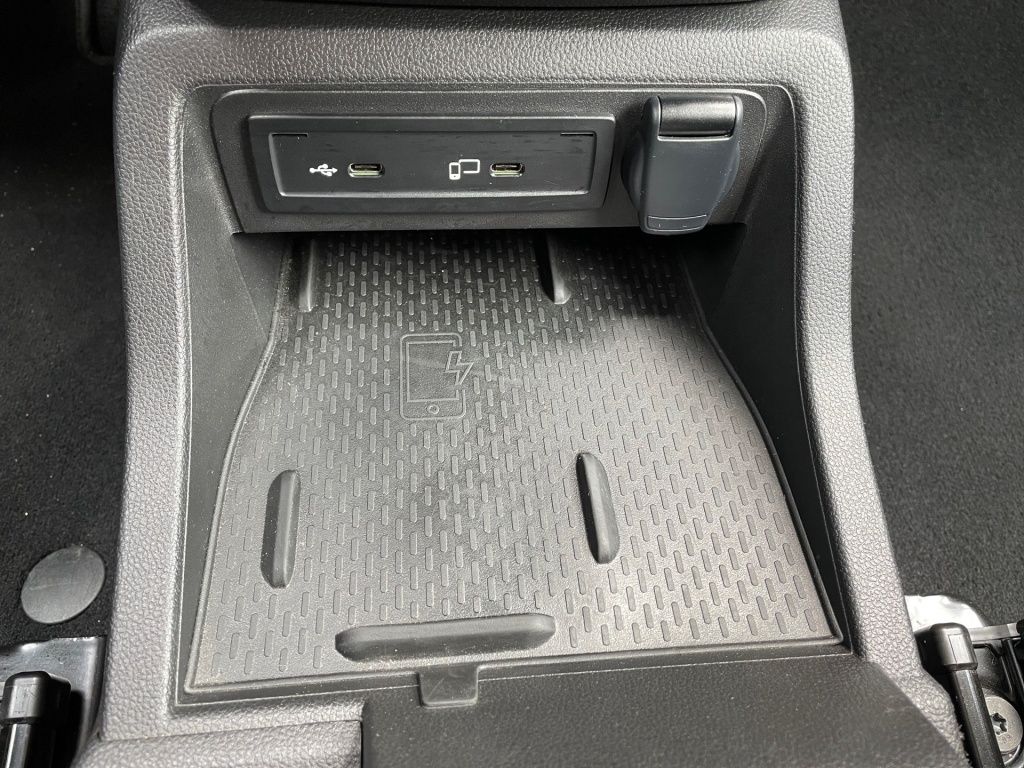 Fahrzeugabbildung Mercedes-Benz T 180 d Edition Standard AHK, LED, NAVI, RFK, SH