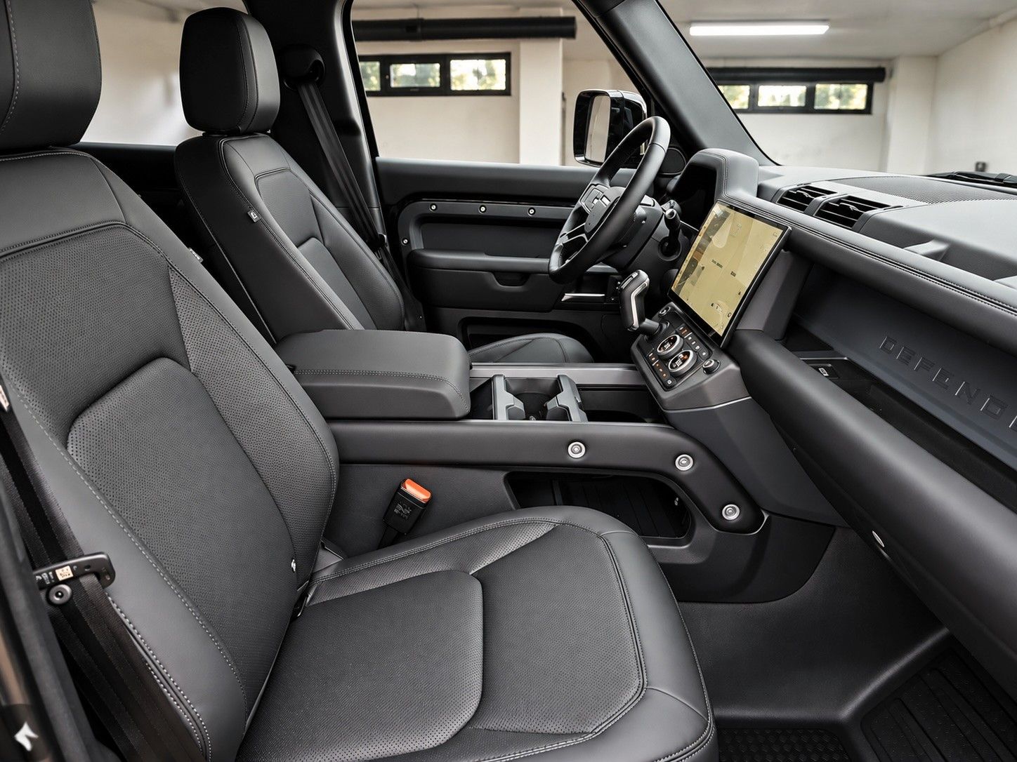 Land Rover Defender 3.0 D250 MHEV X-Dynamic SE foto 4