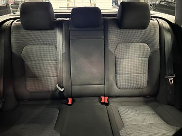 MYAUTOCENTER – Gebraucht- und Jahreswagen mit Werkstattservice in Pfaffenhofen Volkswagen Passat Variant Comfortline BlueMotion *AHK*Klima