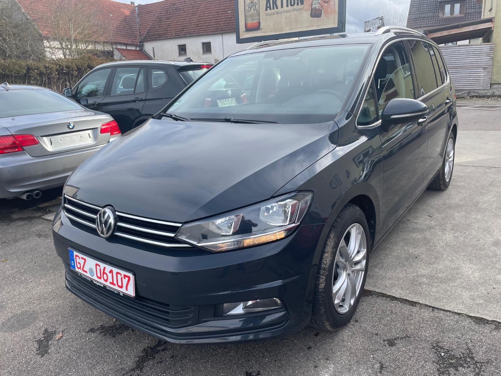 Volkswagen Touran2.0 TDI.AHK-schwenkb.DSG.Kamera.Navi.Sitzh