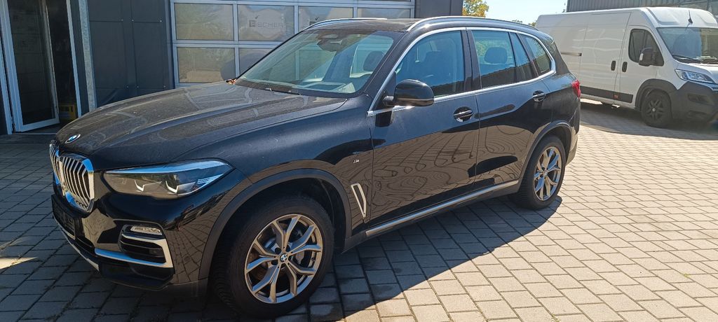 Image of BMW X5