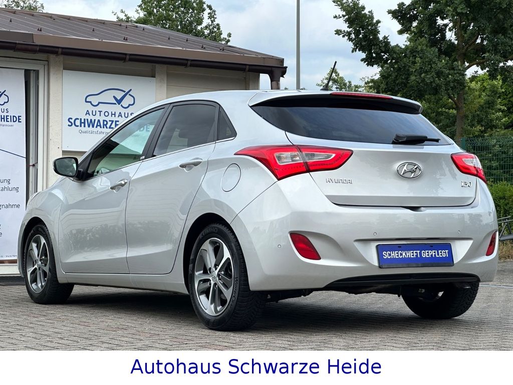 HYUNDAI i30 – Vorschaubild 6