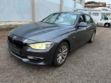 BMW Bmw f30/31 320d Efficient Dynamics Luxury leggi  - BMW 320: E30