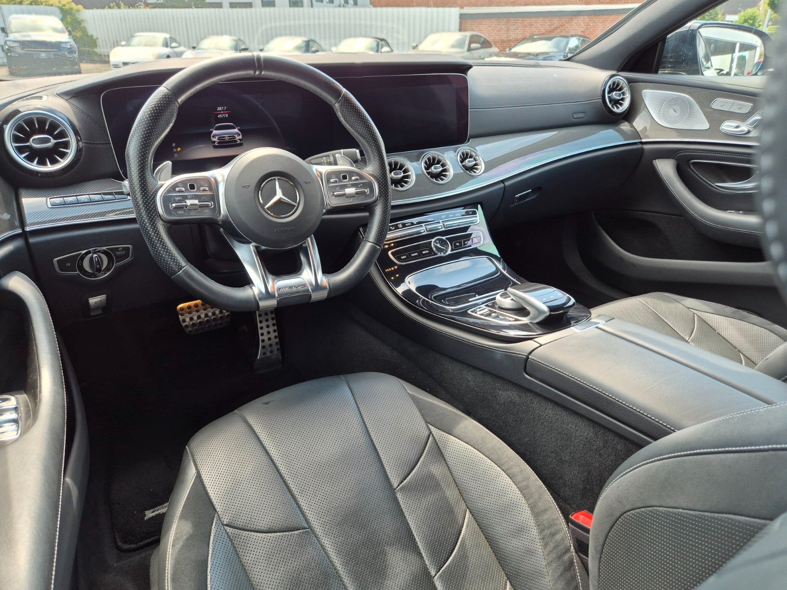Fahrzeugabbildung Mercedes-Benz CLS 53 AMG/Massage/Burm/Assistenz/Top
