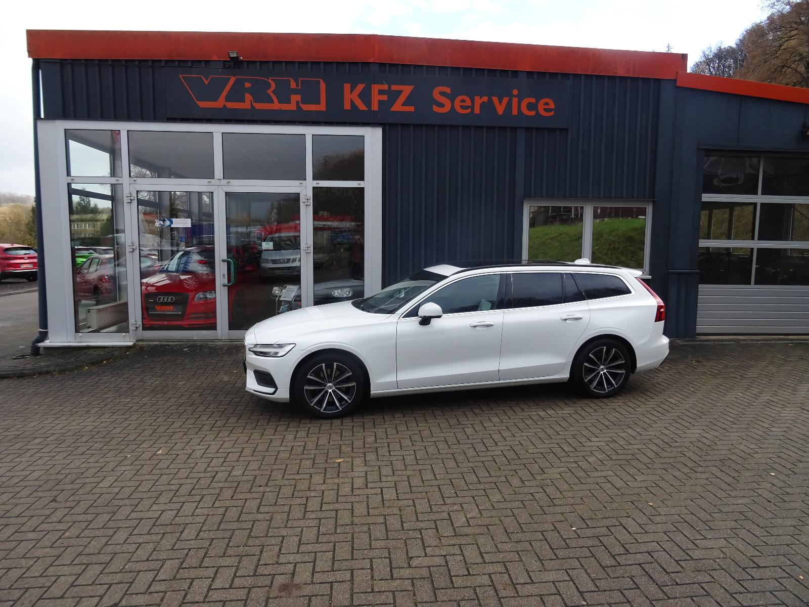 Volvo V60 Kombi Momentum Pro   69