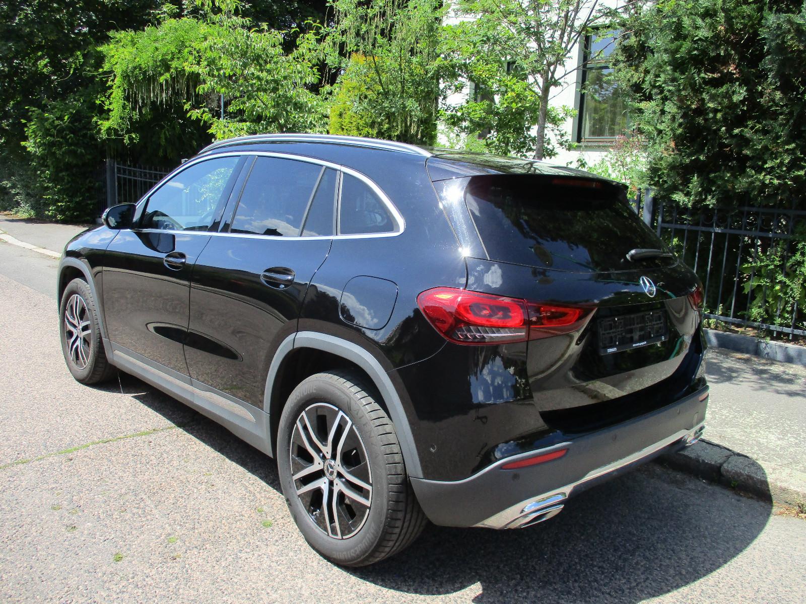 Mercedes-Benz GLA 200d 4Matic Progressive,  34-Tkm