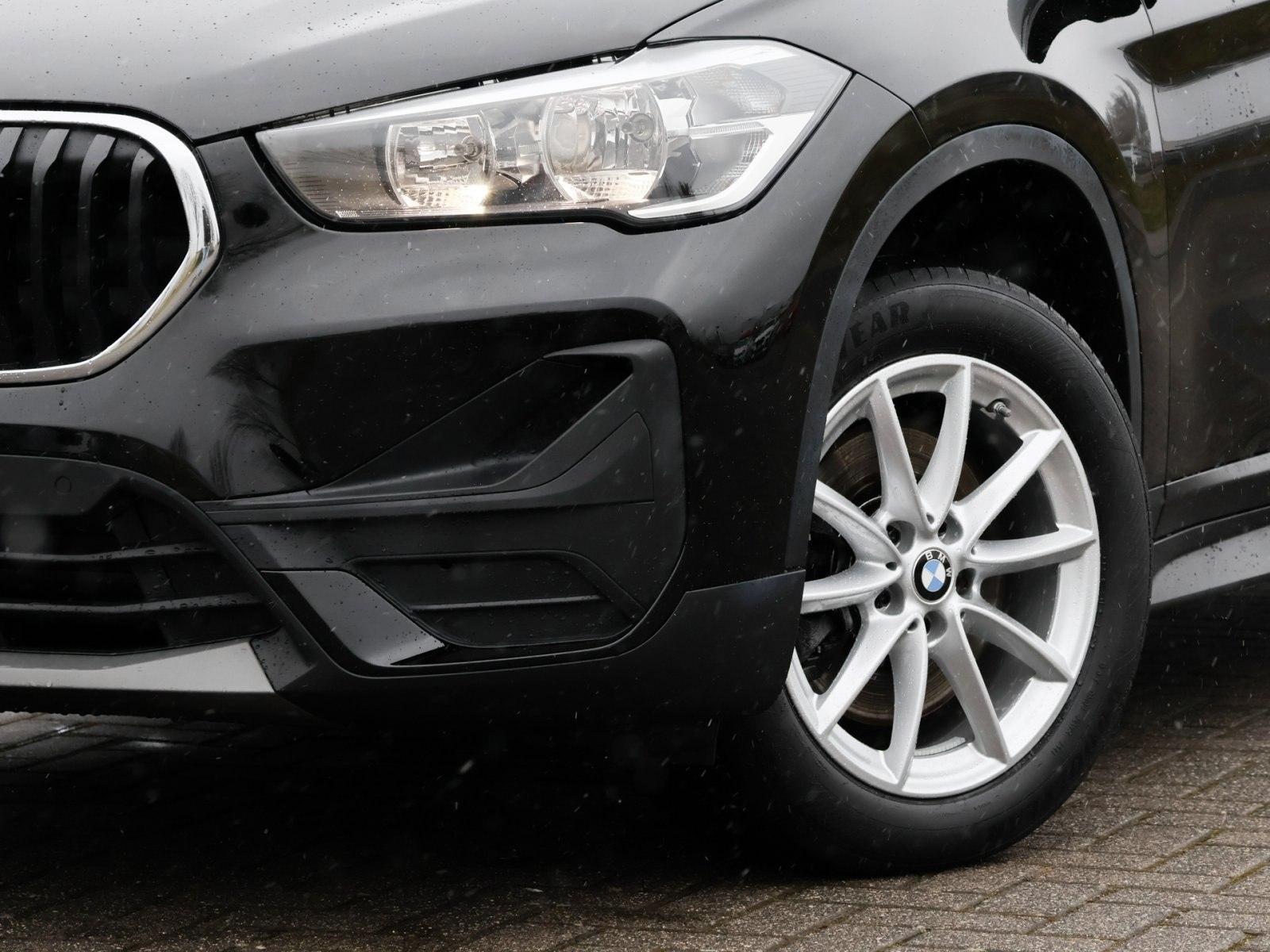BMW X1 xDrive20d Business-Paket/Navi/SHZ/PDC