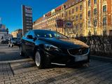 Volvo v40 t2 you! - Volvo V40 YOU! mit Benzin-Antrieb