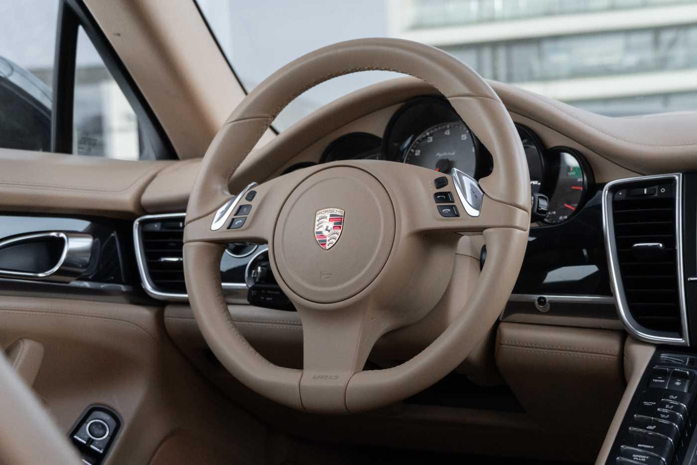 PORSCHE PANAMERA S HYBRIDE 333ch BVA Historique présent - 1ERE MAIN