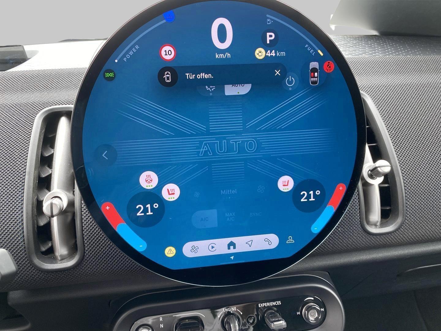 MINI Countryman C HUD AHK Navi LED el. Heckkl. Apple 