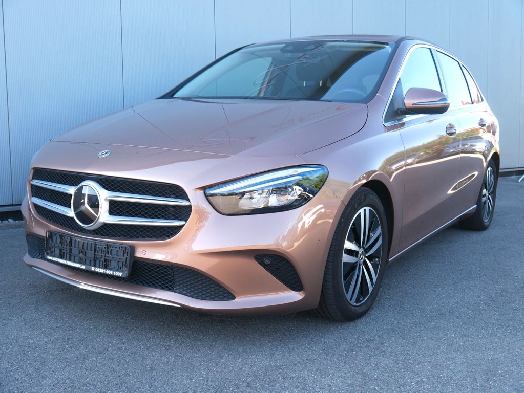 Image of Mercedes-Benz B 200