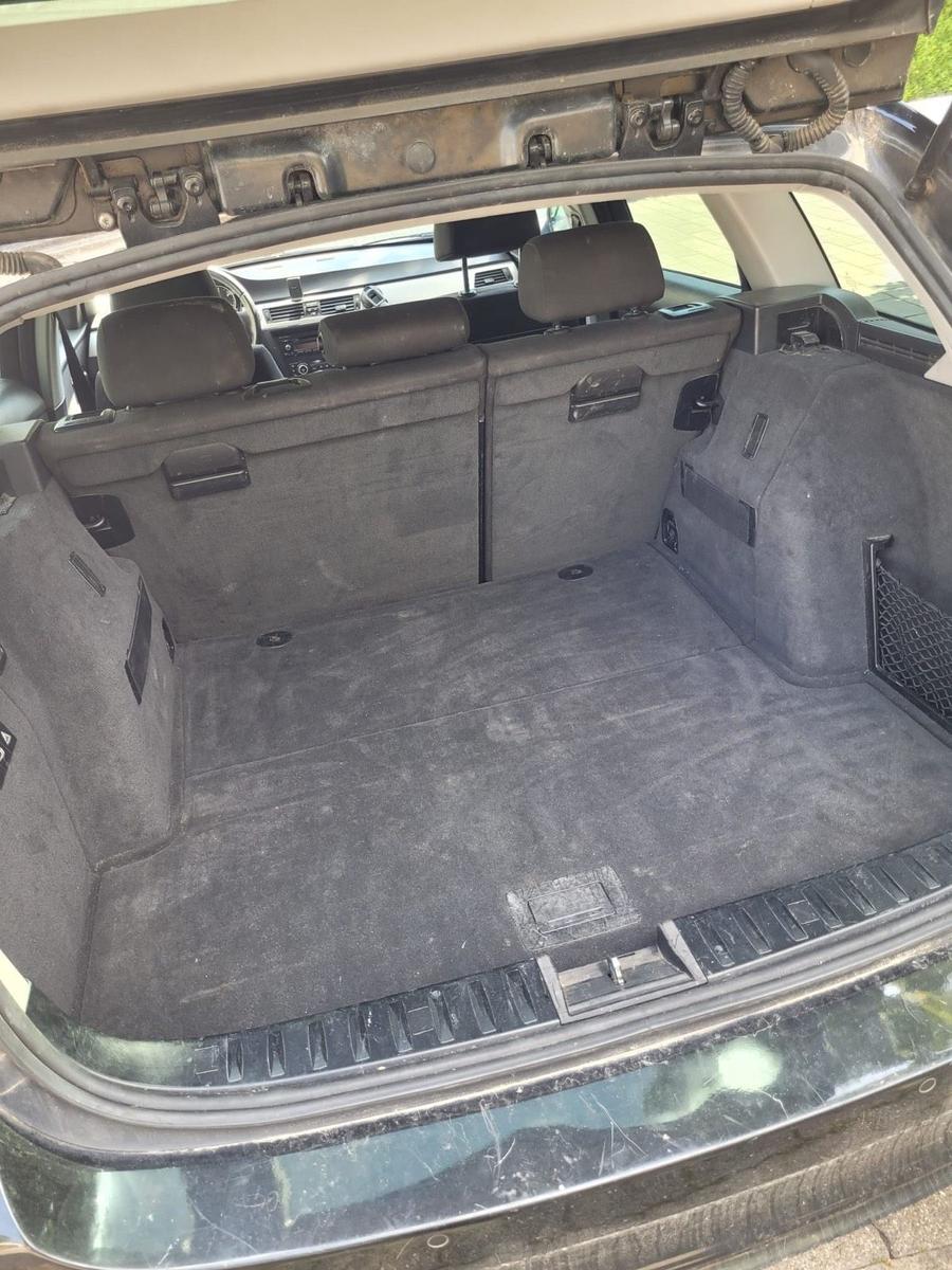 BMW 320 2009 — photo 10