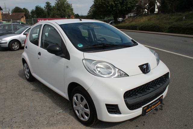 Peugeot 107 Petit Filou*Wenig Kilometer*Rentnerfahrzeug*