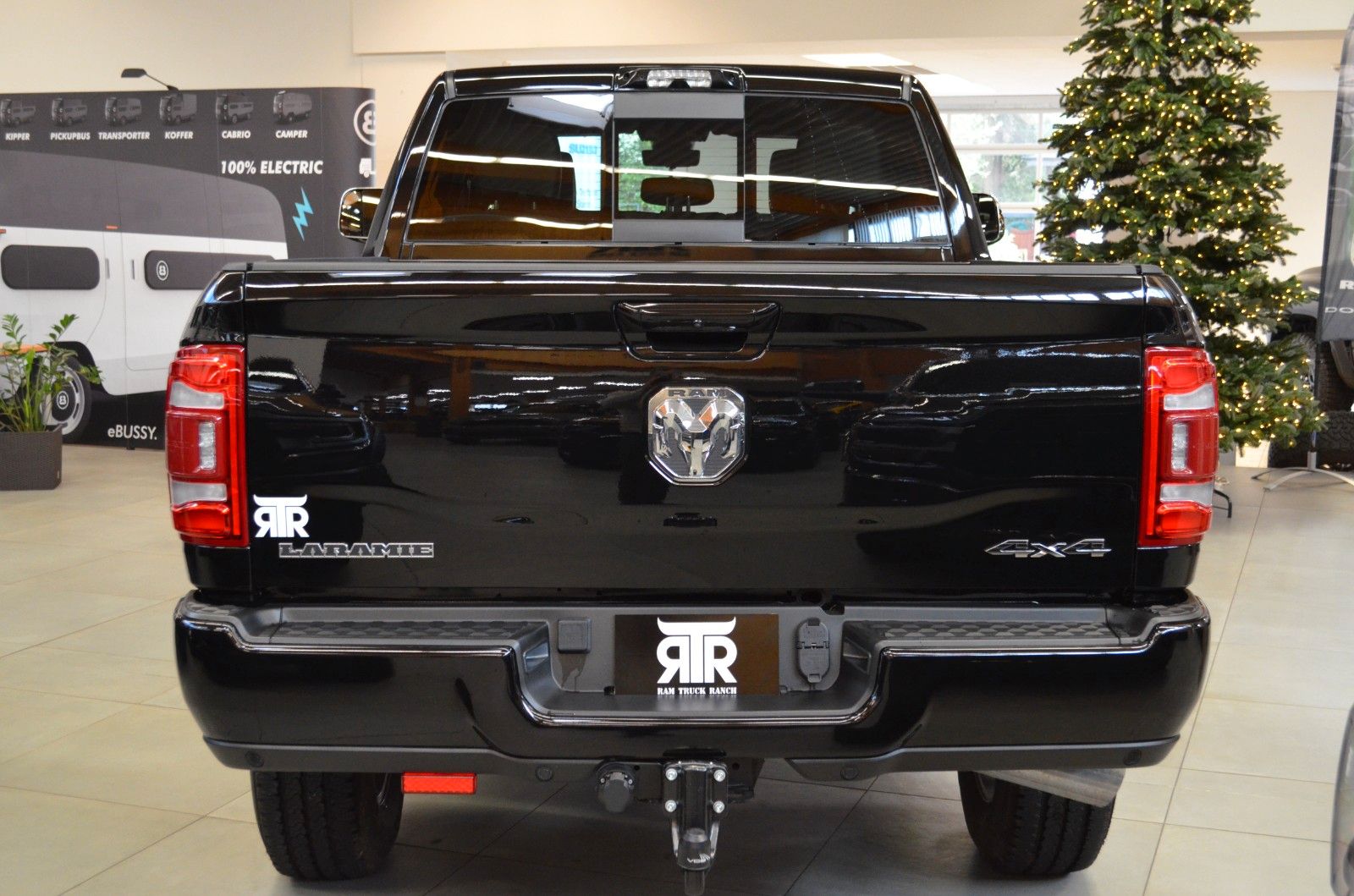 Fahrzeugabbildung Dodge RAM 2500 Laramie 6,7l Cummins Diesel Crew Cab