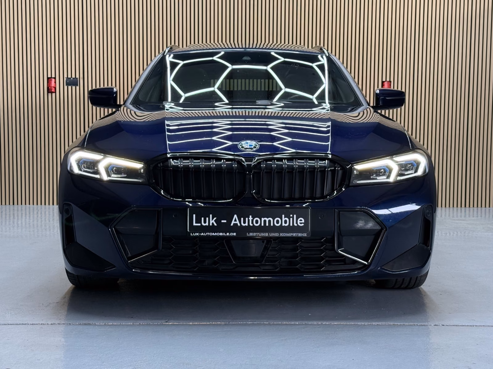 BMW 320 d xDrive M Sport°HUD°PANO°LASER°CurvedDispl°