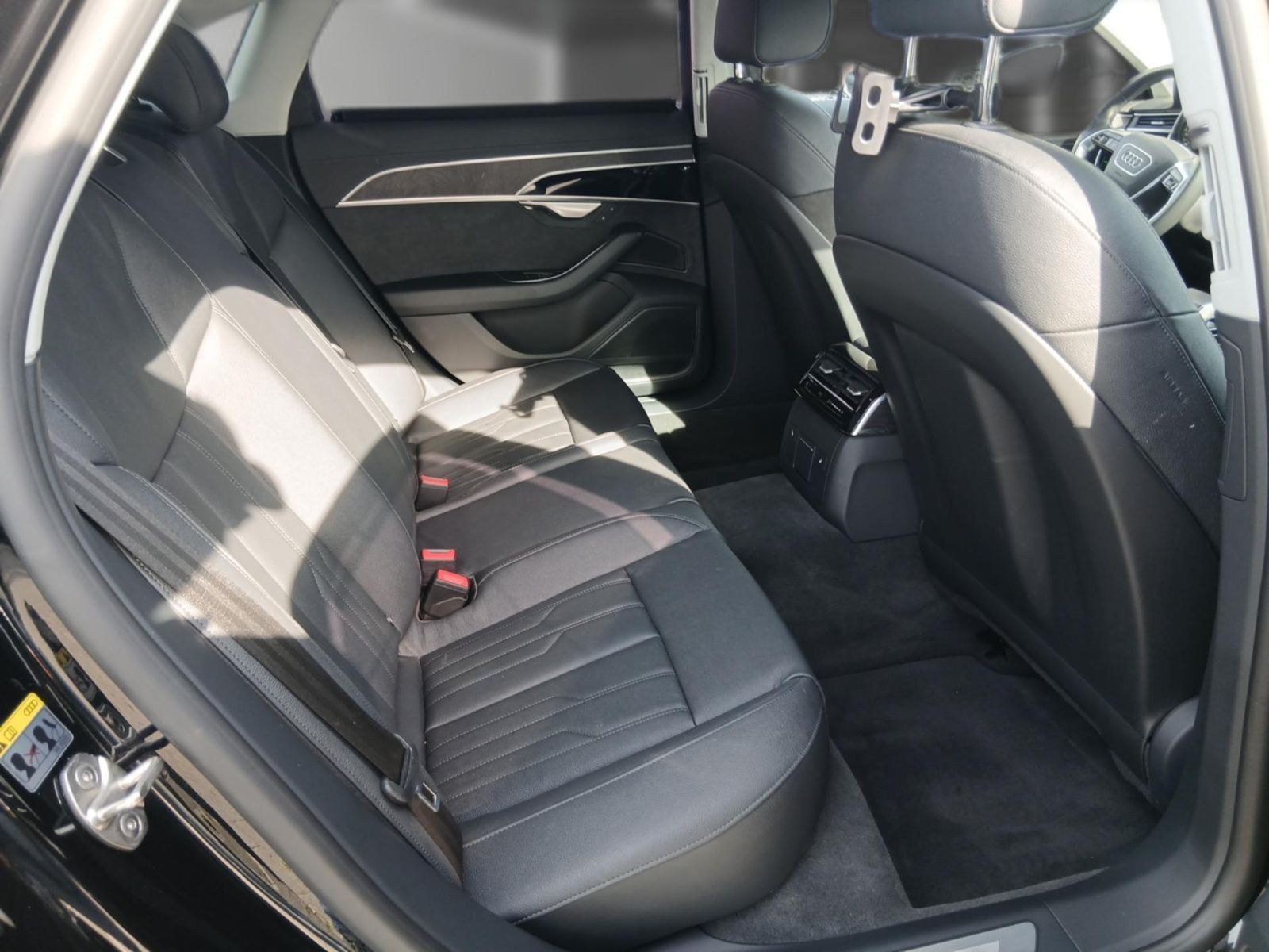 Audi A8 - Bild 10