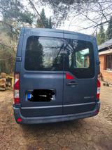 Renault Master - blaue Renault Master