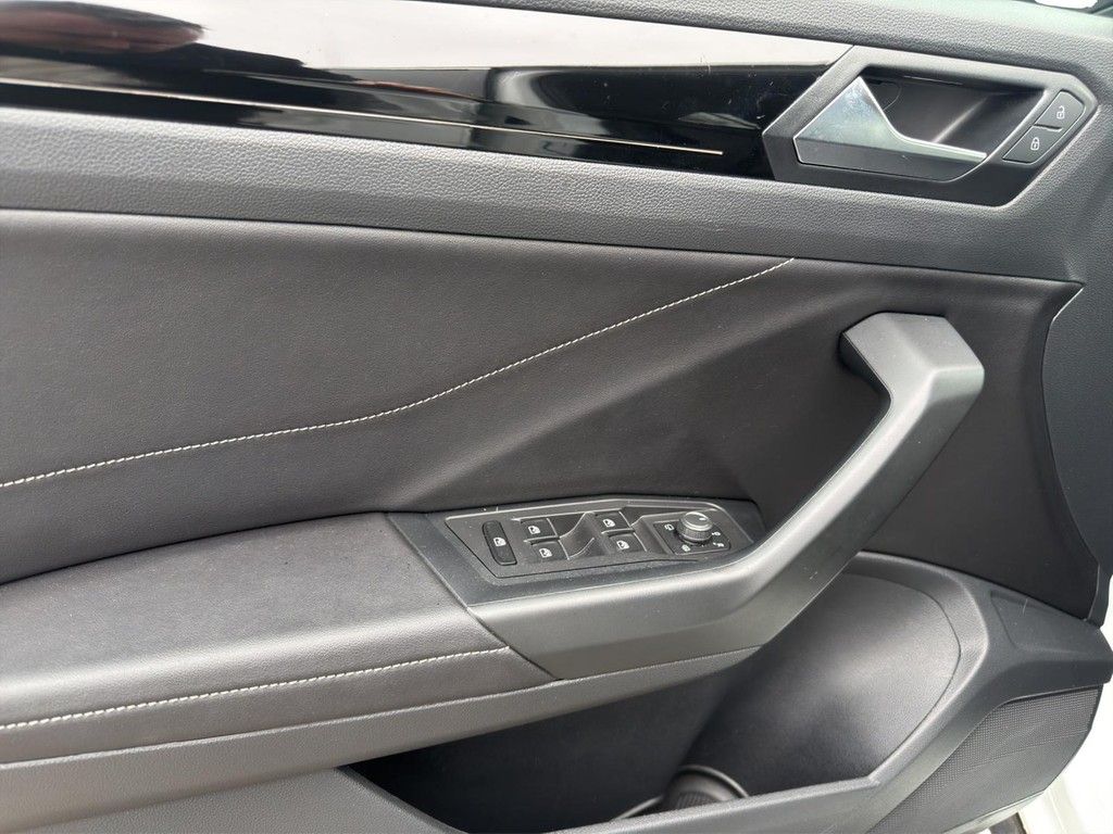 Volkswagen T-Roc - Bild 12