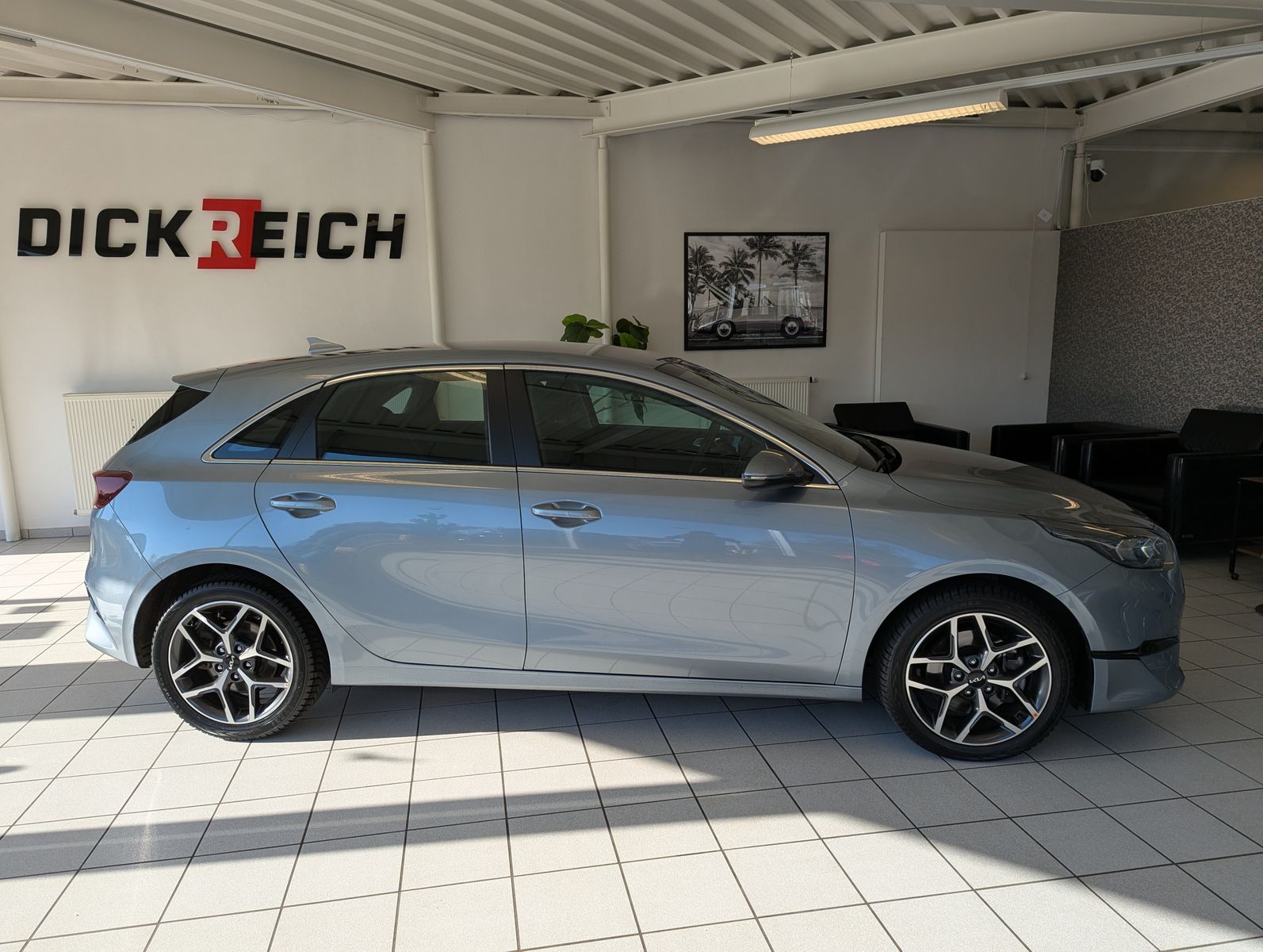 Fahrzeugabbildung Kia cee'd / Ceed 1.5 Spirit Limo JBL ACC Kamera 7J-G