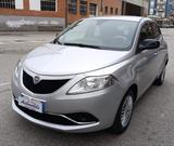 Lancia LANCIA Ypsilon 1.2 69 CV 5 porte Gold 61.000 KM  - silberne Lancia Ypsilon