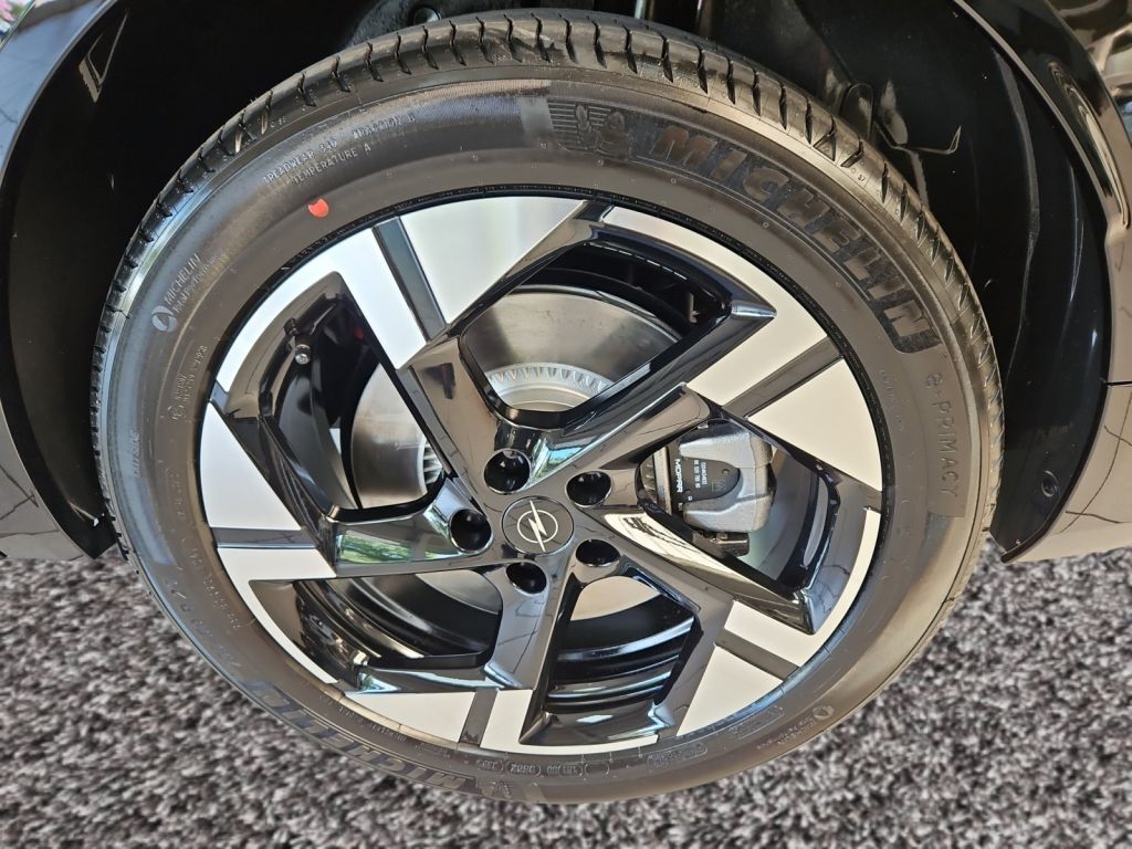 Fahrzeugabbildung Opel Grandland Electric 73kWh Ultimate (K)