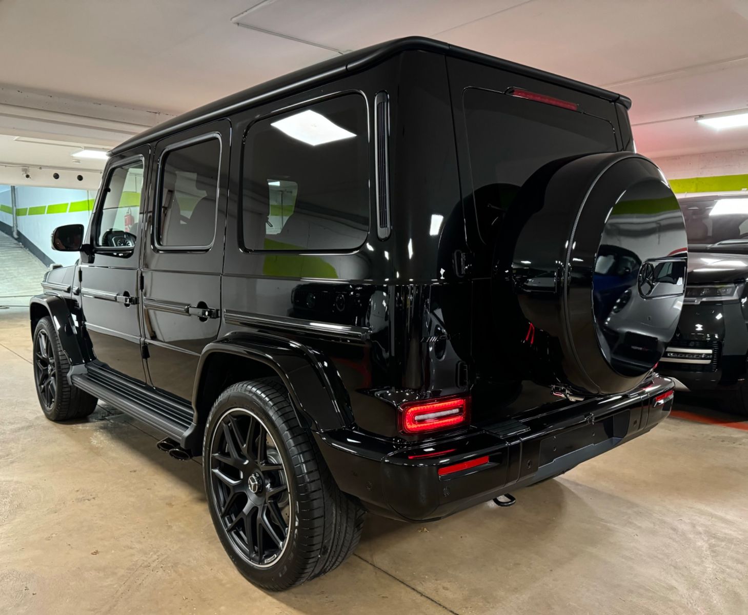 Fahrzeugabbildung Mercedes-Benz G 63 AMG FACELIFT REDINT CARBON A22 TV MY25 FULL