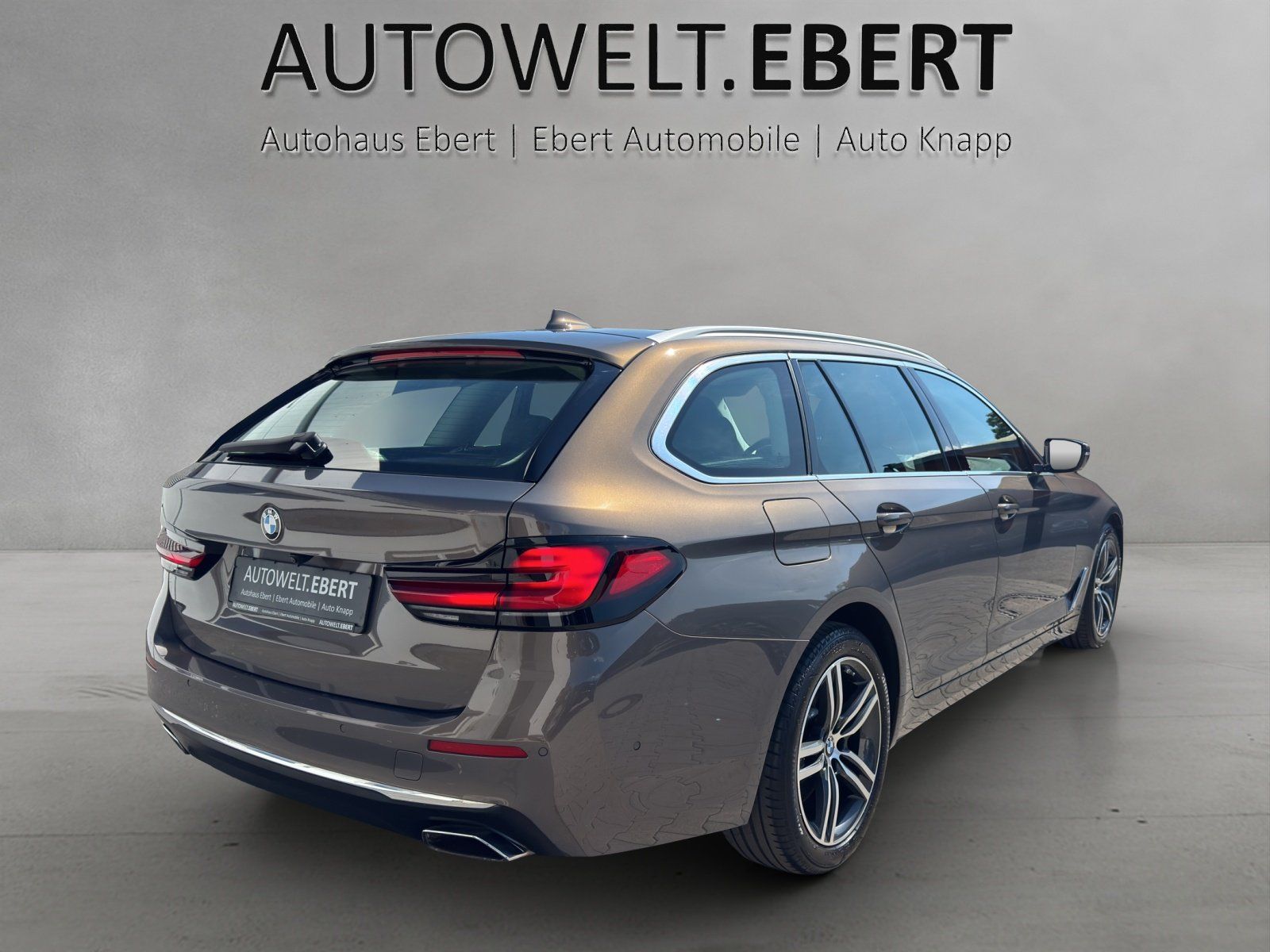 Fahrzeugabbildung BMW 530 d xDrive Luxury Line/KAMERA/ACC/HUD/H&K/
