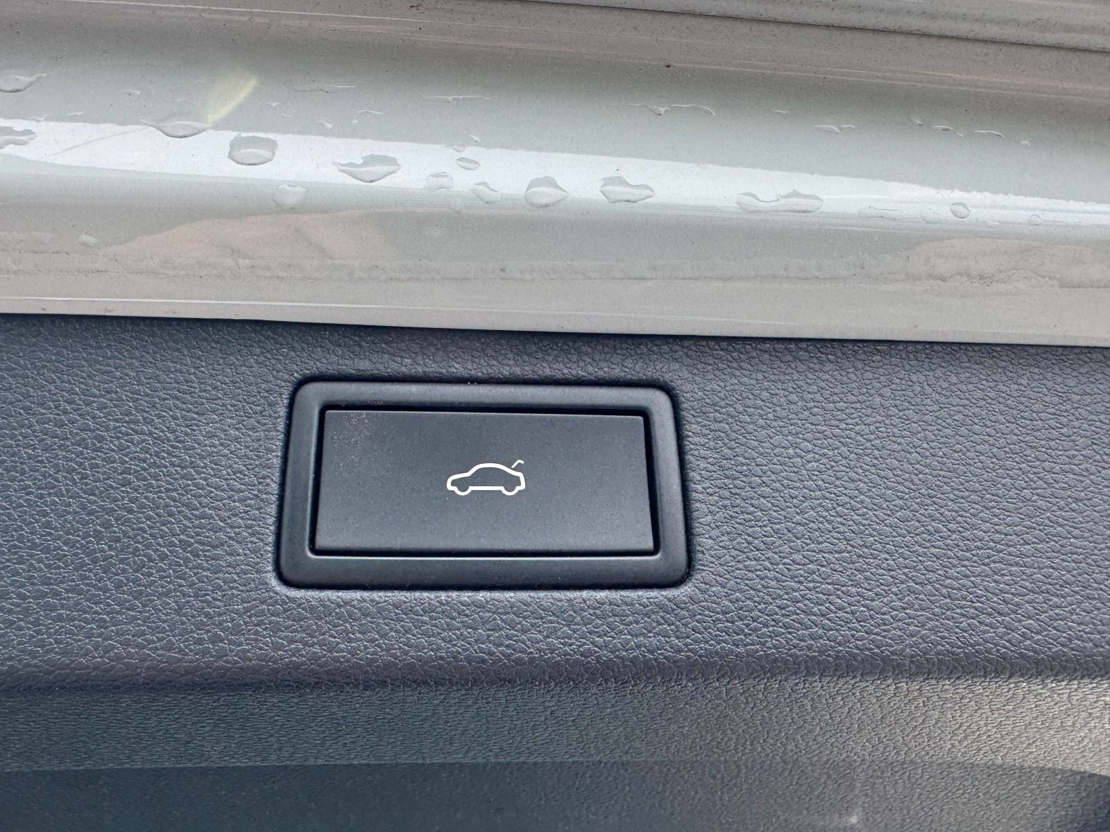 Fahrzeugabbildung SKODA Kamiq 1.5 TSI Monte Carlo*AHK*RFK*ACC*eHeck