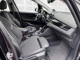 BMW 225 xe Sport Line Automatik *Navi* - BMW 225 Active Tourer in Berlin
