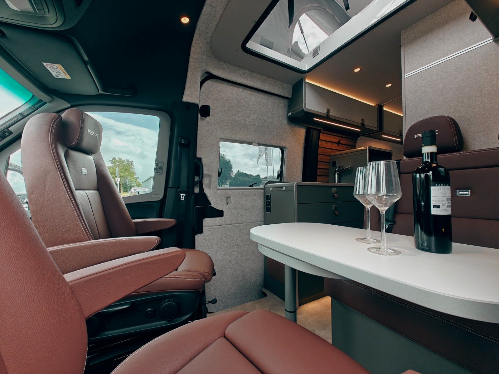 Fahrzeugabbildung HYMER / ERIBA / HYMERCAR GRAND CANYON S 600 4x4 RSX ONE by palmo