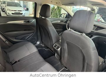 Opel Insignia - 11