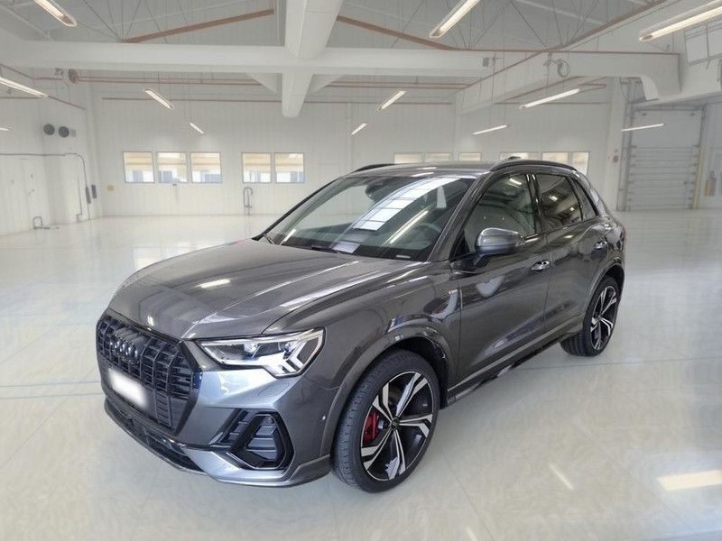 Image of Audi Q3