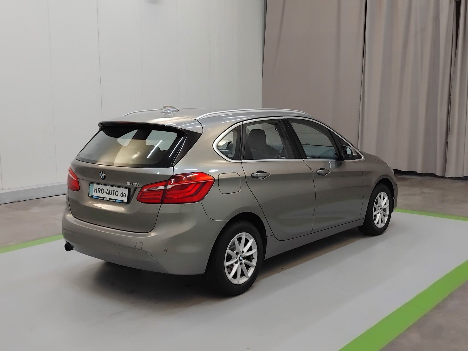 BMW 218 Active Tourer (06/2026, Benzin)