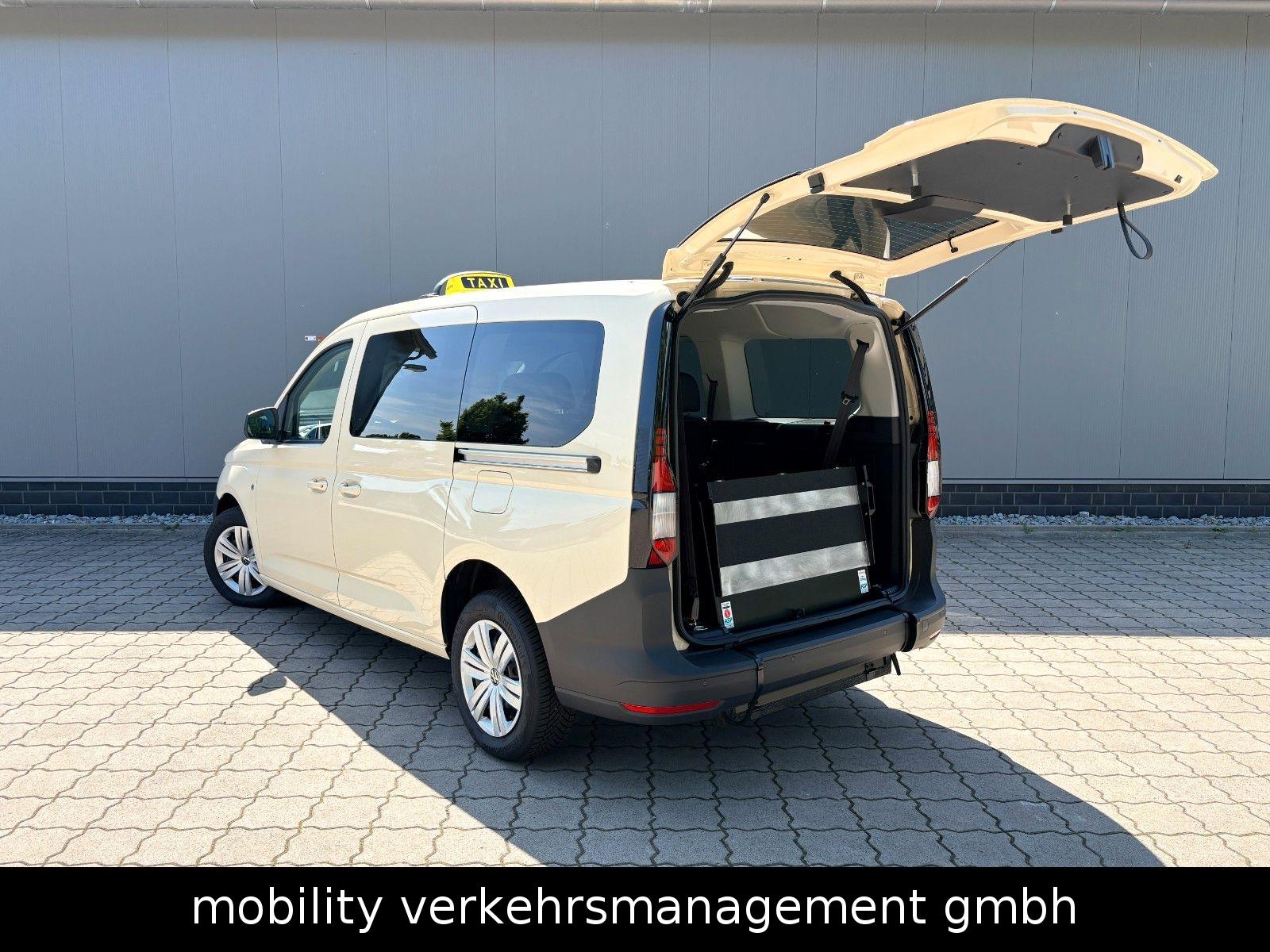 Volkswagen Maxi DSG LED TAXI Rollstuhl ACC Garantie 7-Sitze