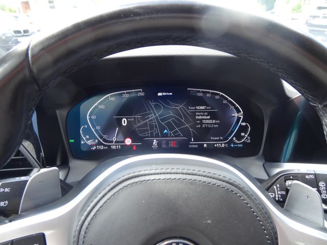 Fahrzeugabbildung BMW 330 e M Sport/1.Hd/LED/Kamera/Virtual/Navi/