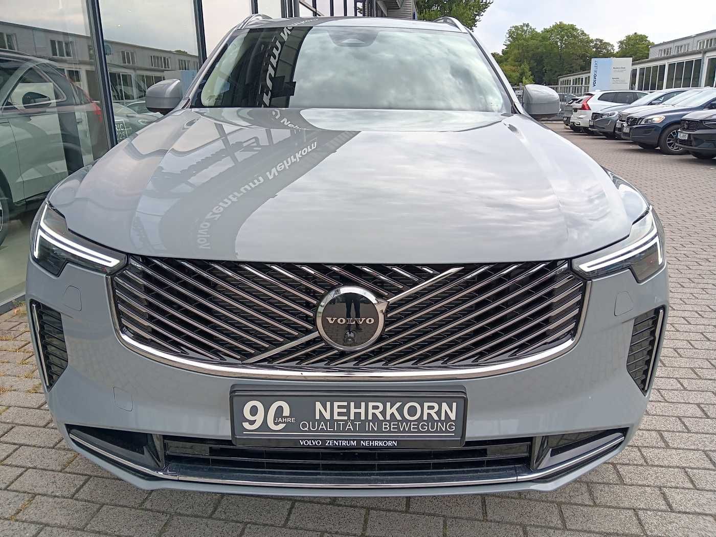 Fahrzeugabbildung Volvo XC90 T8 AWD Plus Bright 'Anhängerkupplung'