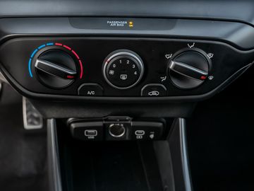 Hyundai Bayon 1.0 Trend 2WD Kamera Navi Spurhalteassi.