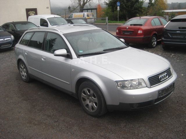 Audi A4 1.8 T Avant*KLIMAAUT*PDC*ALU*WR*AHK*TÜV08/25*