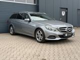Mercedes-Benz E 250 CGI T-Modell *LED*COMAND*KEYLESS*DISTR*AHK - Mercedes-Benz in Braunschweig