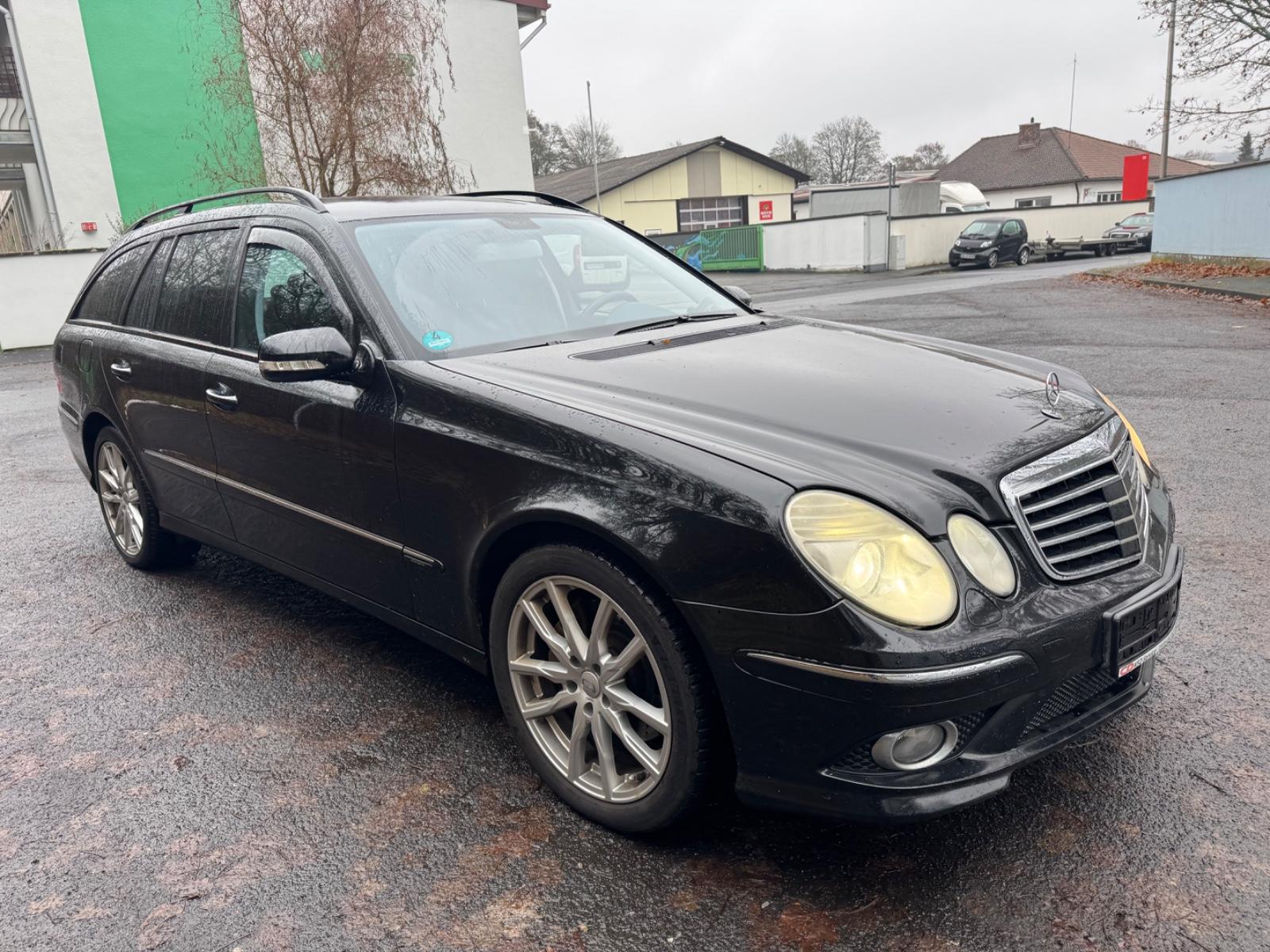 Mercedes-Benz E 320 T-Modell CDI*AMG*Aut.*7 Sitzer*TÜV 03/27*