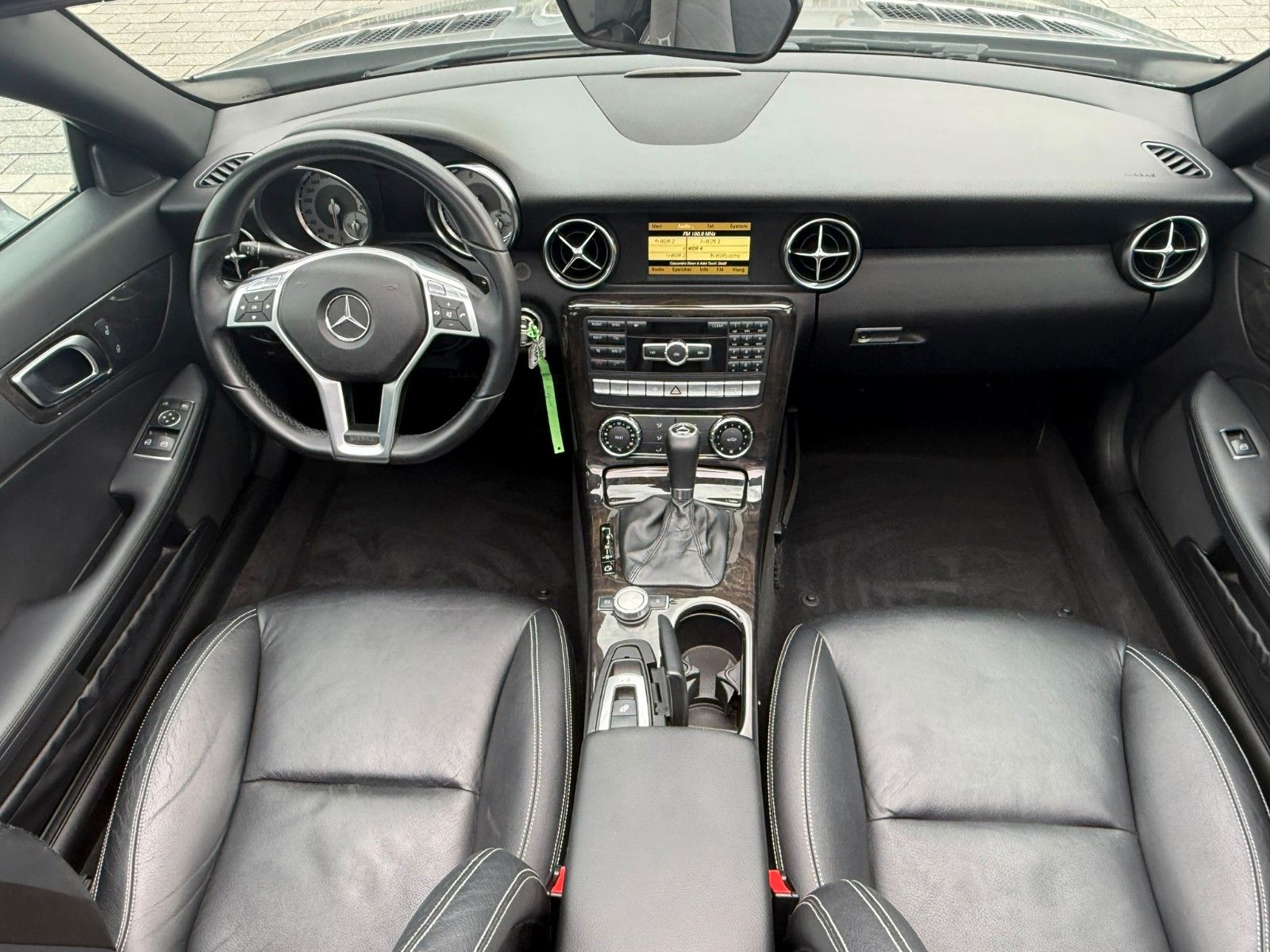 Fahrzeugabbildung Mercedes-Benz SLK 200 SLK Roadster  BlueEfficiency Edition 1