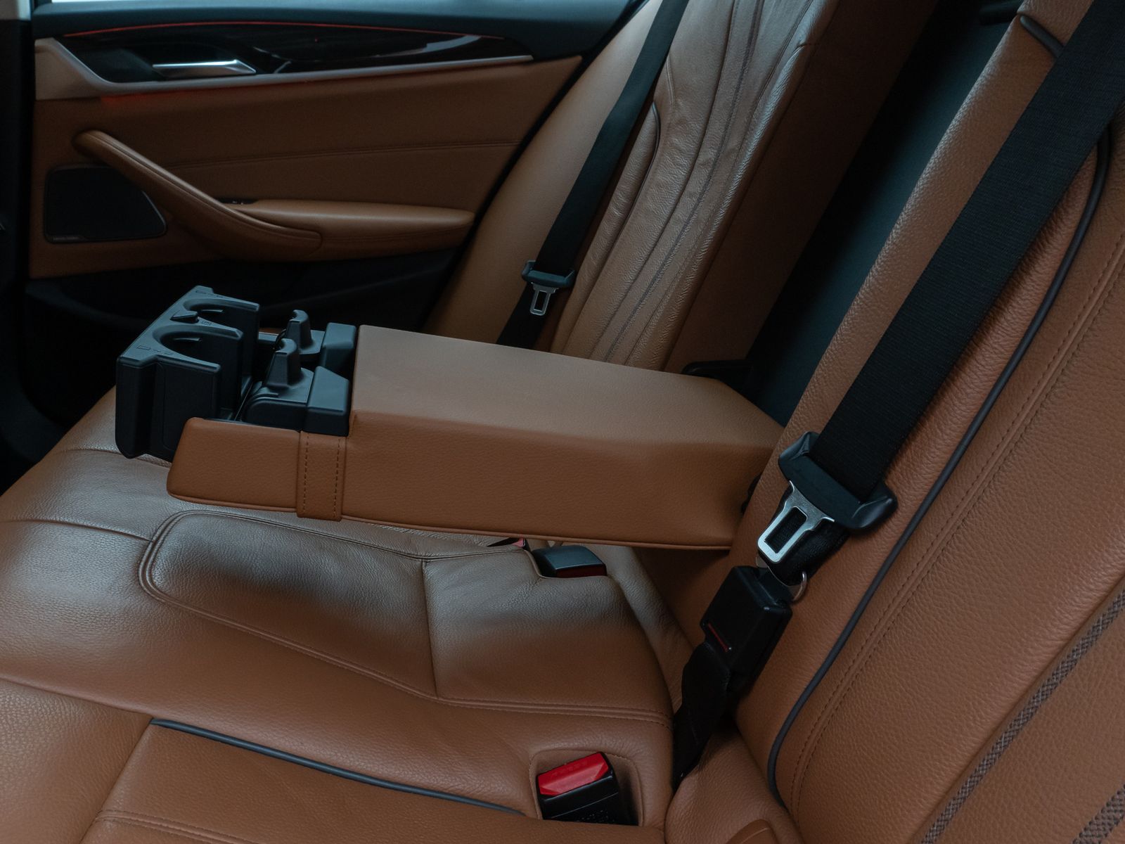 Fahrzeugabbildung BMW 520d Sport Line Kamera HUD H/K Lenkrhzg Alarm