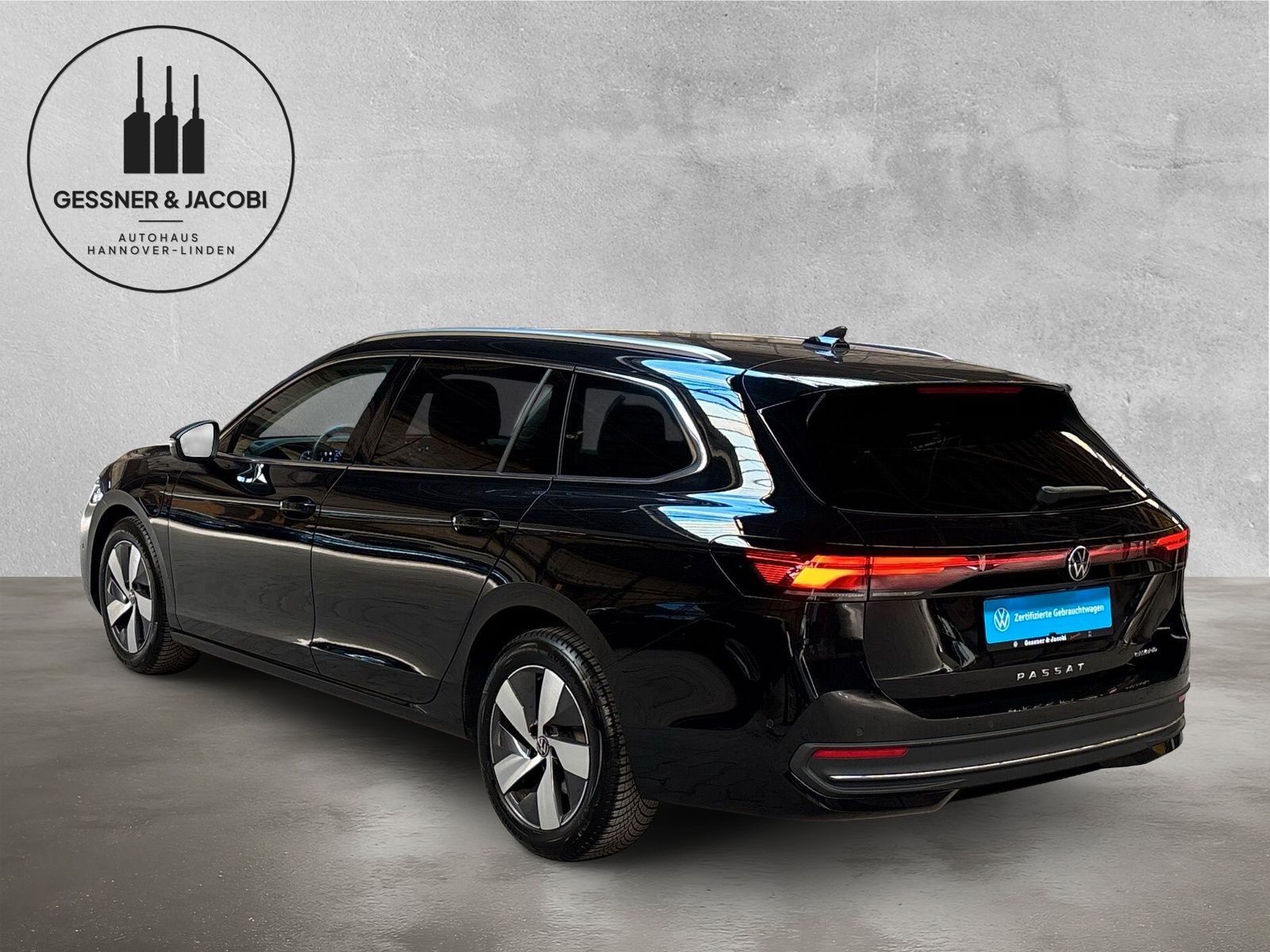 Fahrzeugabbildung Volkswagen Passat Variant 1.5 TSI eHybrid Business AHK HuD