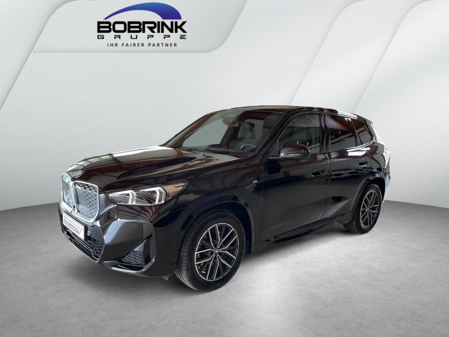BMW iX1 xDrive30 Elektro M Sport AHK AdapLED Haed-Up