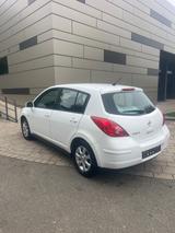 Nissan Tiida Acenta - Nissan Tiida: 5 Türen
