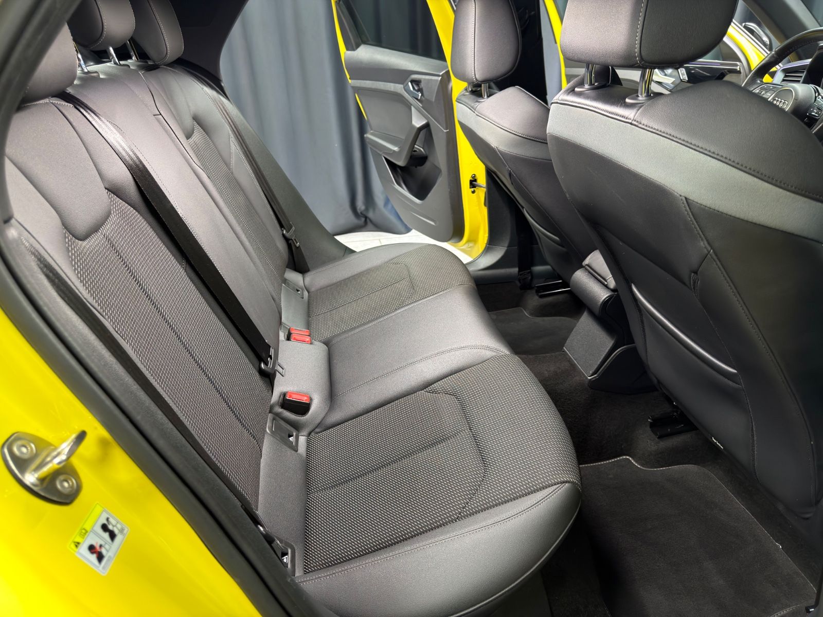 Fahrzeugabbildung Audi A1 Sportback 40 TFSI edition one|3xS-LINE|DSG|