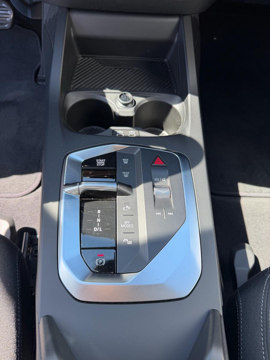BMW 120 HK SOUND+AHK+LR HZ+ACC+KAMERA+LM17