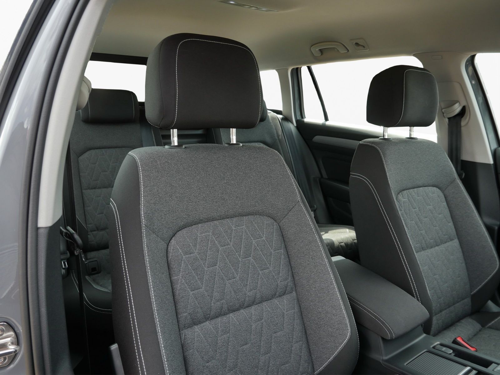 Volkswagen Passat Variant - Bild 10